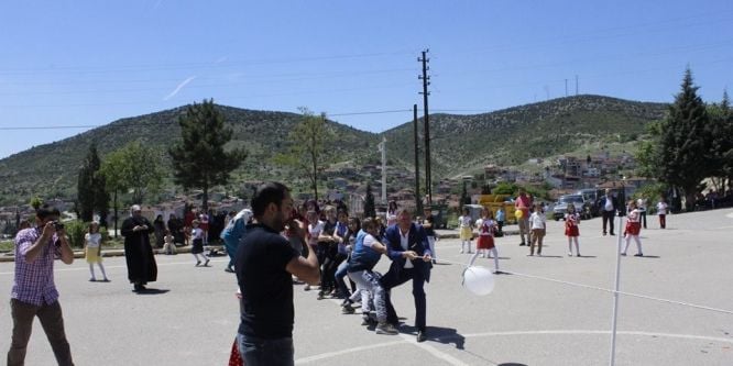 Başkan Duymuş, çocuklarla çocuk oldu