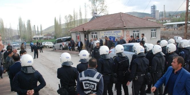 Nakliyecilerin eylemine polis müdahalesi