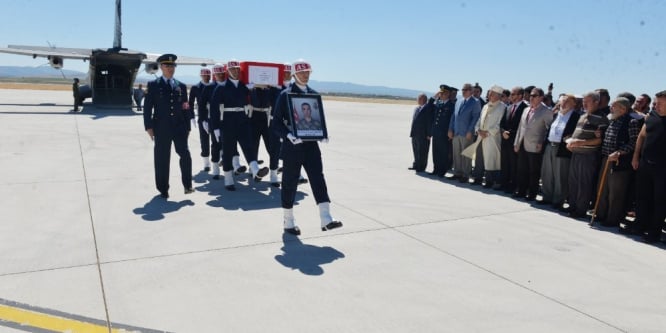 Şehit Piyade Er Akyıldız’ın cenazesi Kütahya’ya getirildi