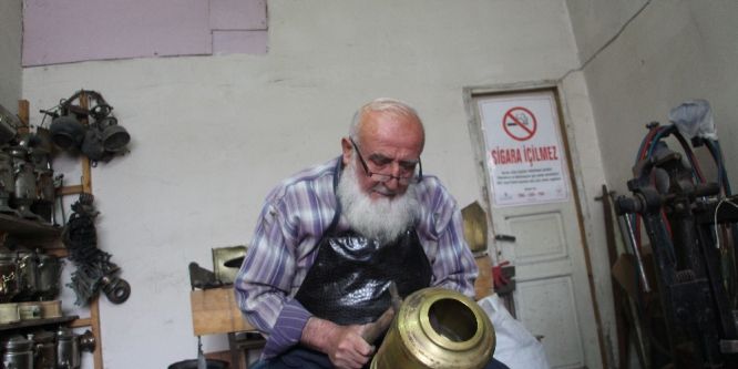 65 yıldır çekiç sallıyor