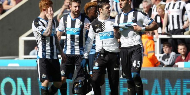 Newcastle, Premier Lig'e yükseldi