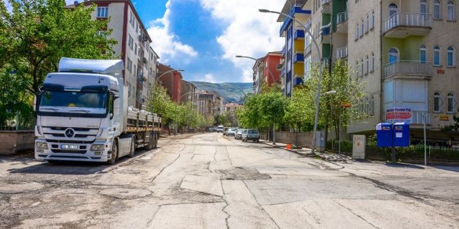 İnderesi Caddesi yenileniyor