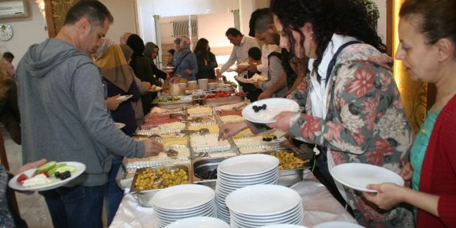 Okul ailebirliği üyeleri kahvaltıda bir araya geldi