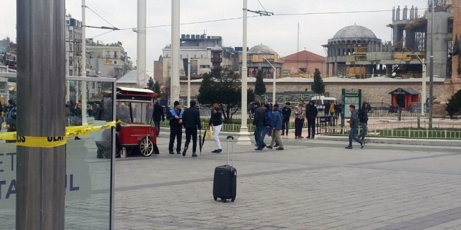 Taksim Meydanı’nda şüpheli valiz paniği