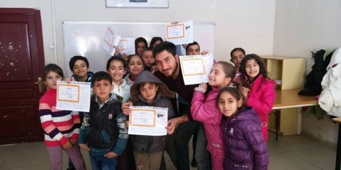 Malazgirt’te karne sevinci yaşanıyor