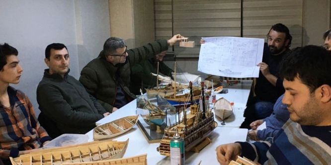 Trabzon’da model gemi yapımını öğreniyorlar