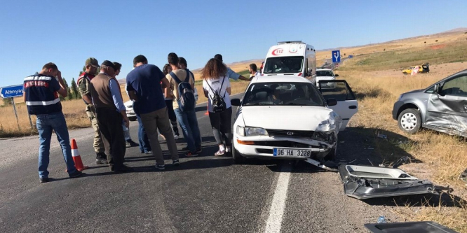 Sivas’ta trafik kazası: 5 yaralı