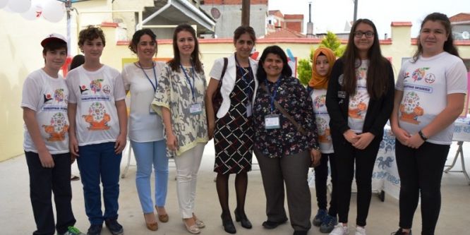 Biga’da TÜBİTAK 4006 bilim fuarı