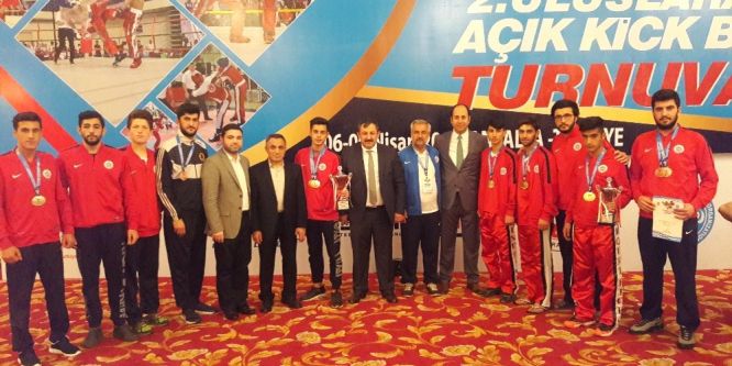 Büyükşehir Kickboks takımından büyük başarı