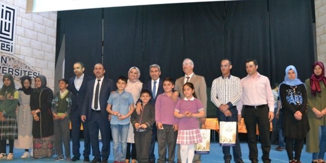 Siyer yarışmalarında dereceye girenler ödüllendirildi
