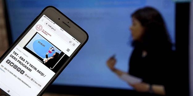 EBA 8. Sınıf ders programı