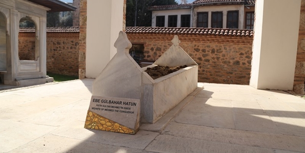 Ebe Gülbahar Hatun Türbesi