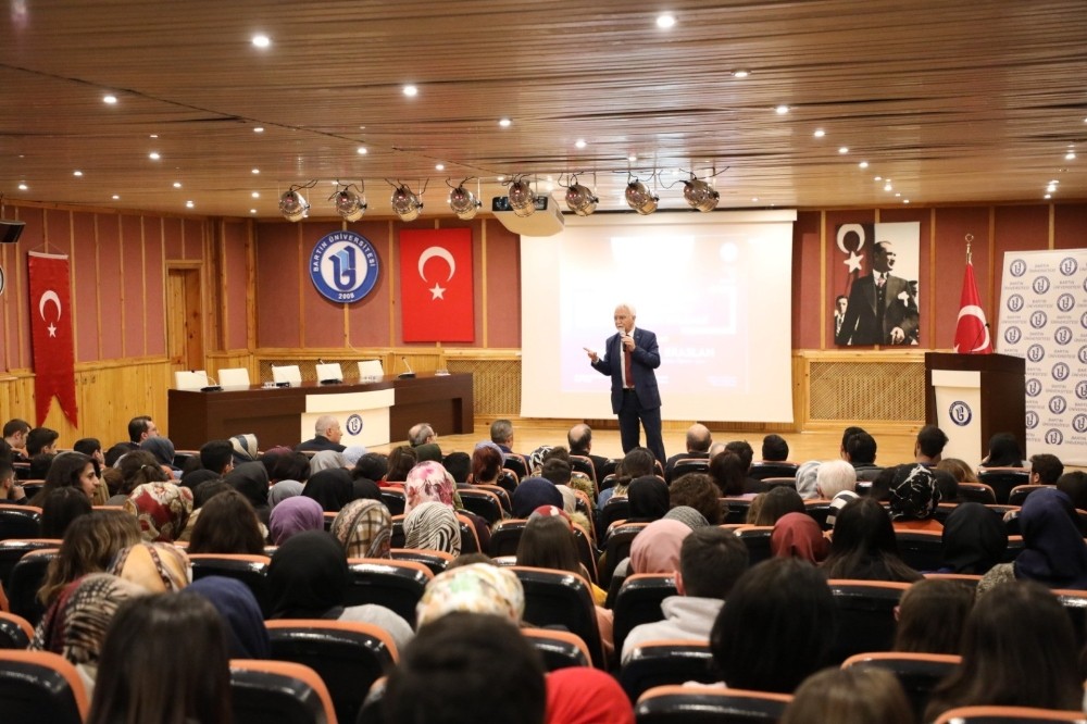 Ebediyete İntikalinin 101. Yılında Sultan II. Abdülhamid anlatıldı