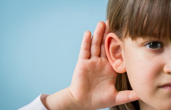 Ebeveynler aman dikkat! Bu hata kepçe kulağa sebep oluyor