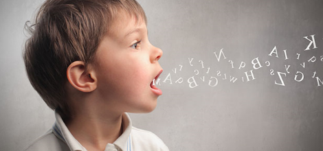 Ebeveynlerin internete düşkünlüğü çocukların dil gelişimini olumsuz etkiliyor