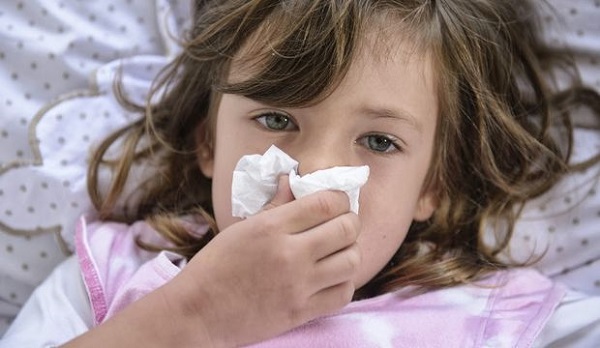 Ebeveynlerin ortak sorunu! Çocukların sık sık hasta olması normal mi?