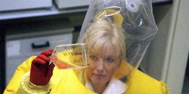 Ebola mutasyona uğruyor