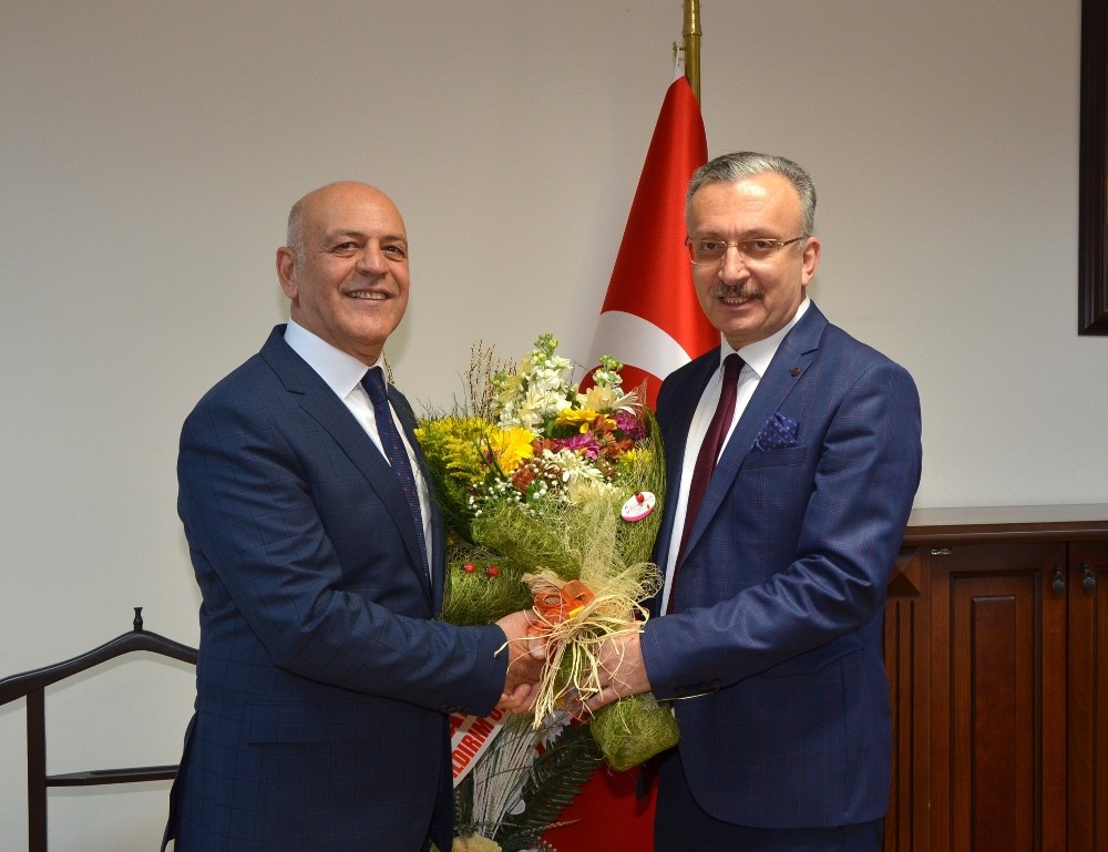 EBYÜ Rektör Yardımcısı Prof. Dr. Nalcıoğlu, rektör yardımcılığı görevinden alındı 