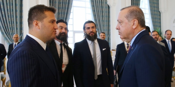 Erdoğan, Diriliş Ertuğrul oyuncularıyla sohbet etti