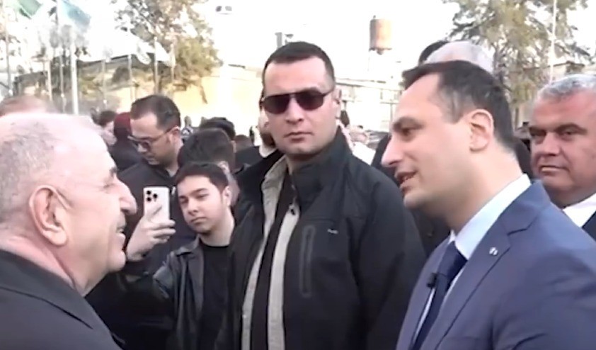 Ecdad düşmanı CHP zihniyeti yine iş başında! Bornova Belediye Başkanı Ömer Eşki ve ırkçı Ümit Özdan'dan Sultan Abdülhamid Han'a çirkin saldırı!