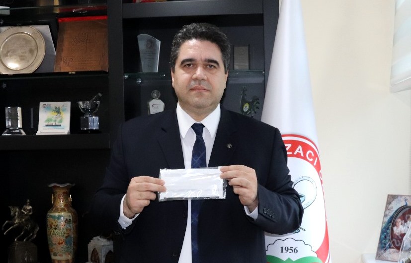 Eczacılar Odası Başkanı Yalbuzdağ: “Ücretsiz verilecek maskelerin ilk partisi Adana’ya geldi” 