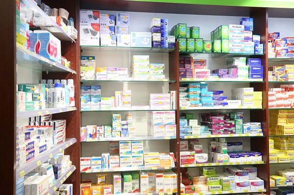 Eczaneler kapılarına kilit vurdu! Bu ülkede ilaç bulunamıyor