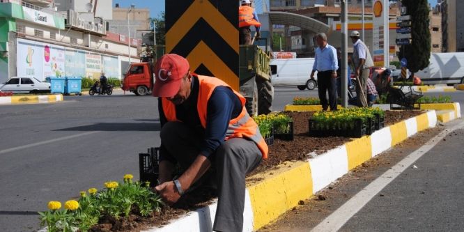 Şanlıurfa çiçeklerle donatılıyor