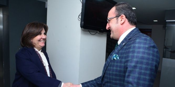 CHP’li Usluer’den AK Parti’ye ziyaret