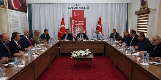 Vali İsmail Ustaoğlu, kurum amirleriyle bir araya geldi