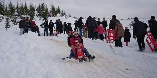 İnönü’de kızaklar ikinci kez sahnede