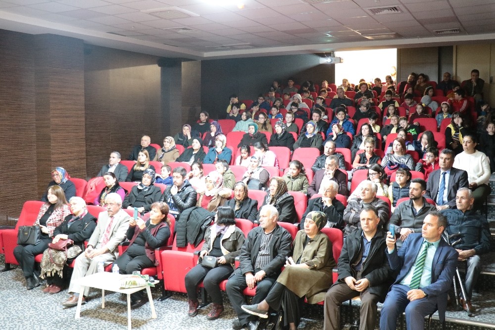 Edebiyatçı Yazar Akpınar: “Bozlak dinleyen ve dinletenin psikoloğa ihtiyacı olmaz” 