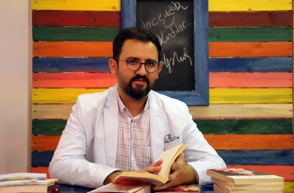 Edebiyatçı-Yazar Tolga Akpınar; 