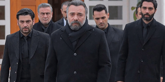 EDHO'yu hafızalardan silecek! Oktay Kaynarca resmen geri dönüyor