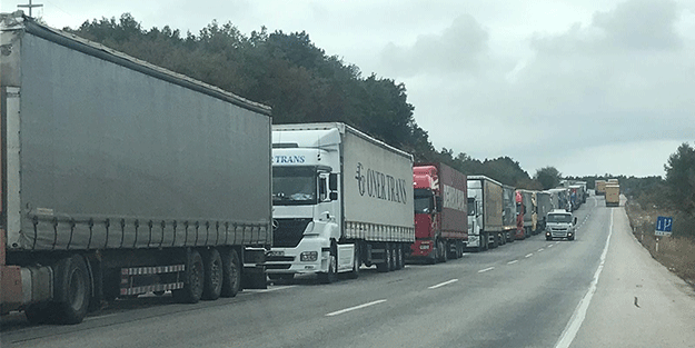 Edirne'de 23 kilometrelik TIR kuyruğu