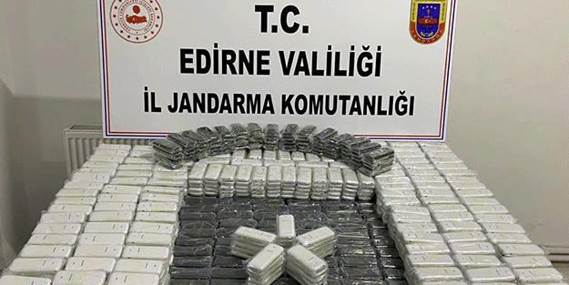 Edirne'de 3 bin 500 kaçak cep telefonu ele geçirildi