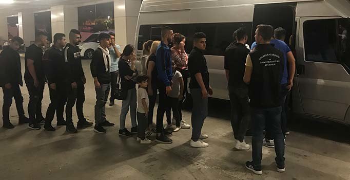 Edirne'de bu kez okul servisinde insan kaçakçılığı!