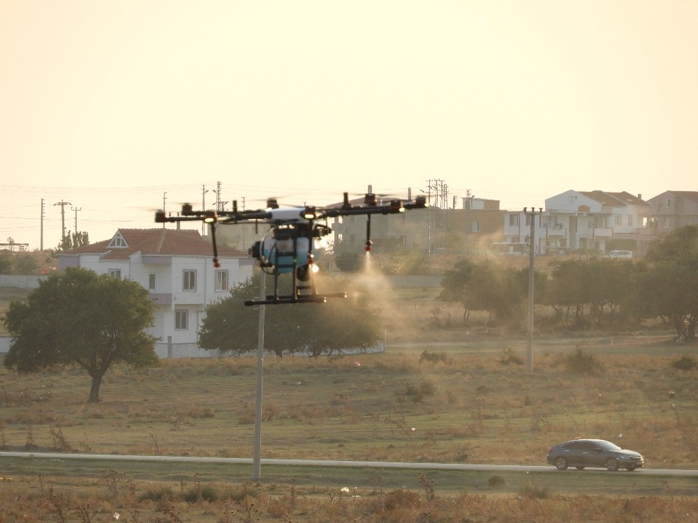Edirne’de drone ile ilaçlama dönemi başladı 