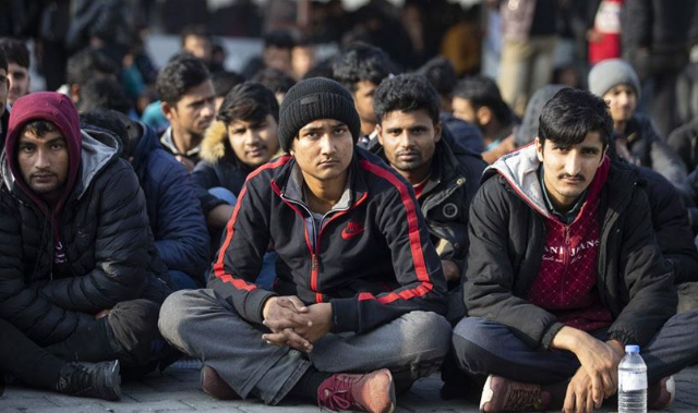 Edirne'de düzensiz göçmenler arasında FETÖ izi! Tutuklandılar!