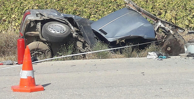 Edirne'de feci kaza: 2 kişi öldü, 2 kişi yaralandı