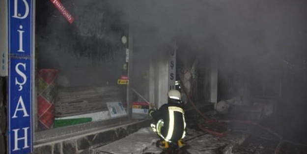 Edirne'de halı mağazasında büyük yangın