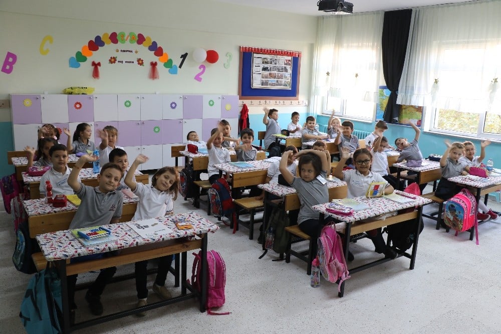 Edirne’de ilk ders zili çaldı, 55 bin 251 öğrenci ders başı yaptı 