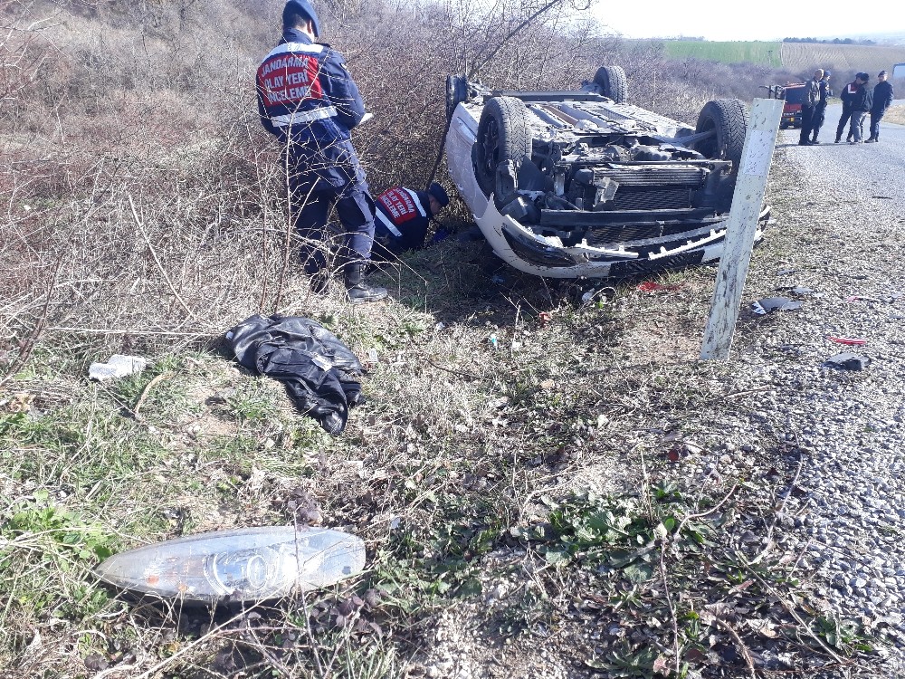Edirne’de kaçak göçmenleri taşıyan araç kaza yaptı: 8 yaralı 