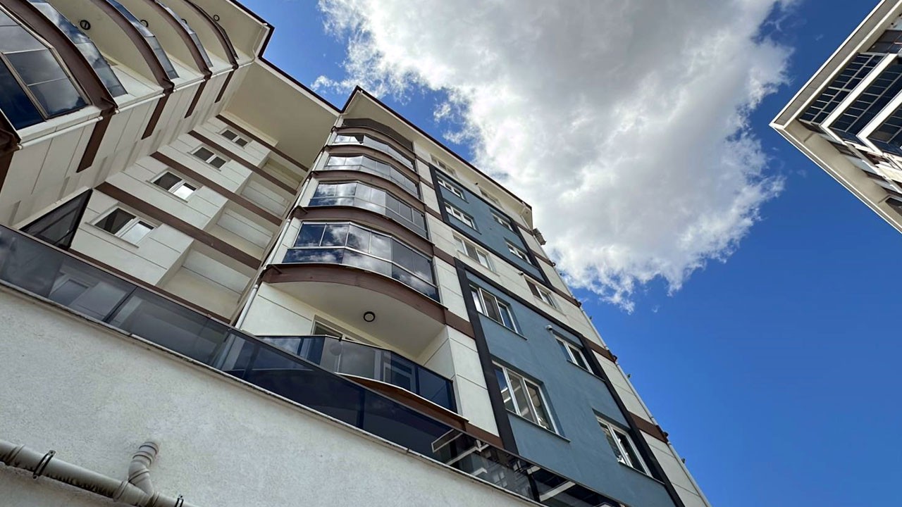 Edirne’de kahreden olay! 11 yaşındaki çocuk 5’inci kattan düştü