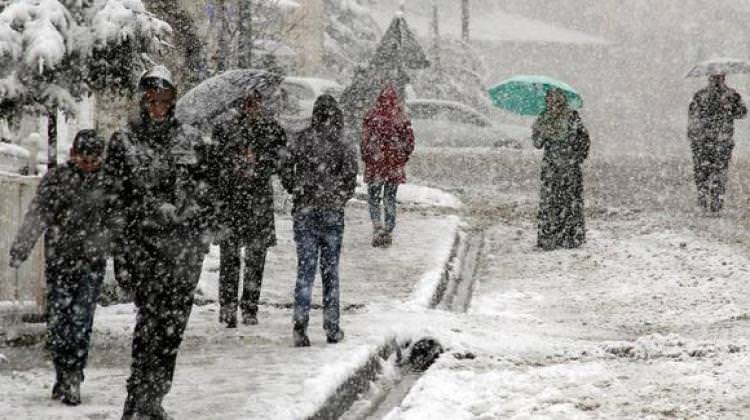 Edirne'de kar yağışı başladı!