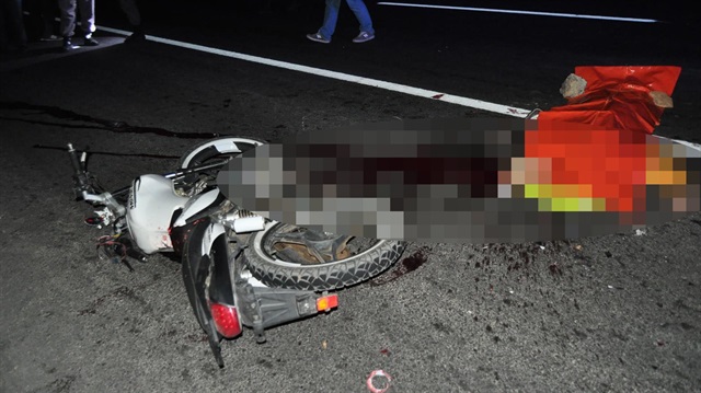 Edirne'de motosikletiyle TIR'a çarpan 16 yaşındaki genç öldü
