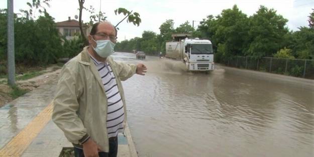 Edirne’de yağmur sonrası yollar göle dönünce vatandaş böyle isyan etti: 
