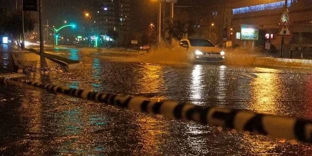 Edirne'yi sağanak vurdu