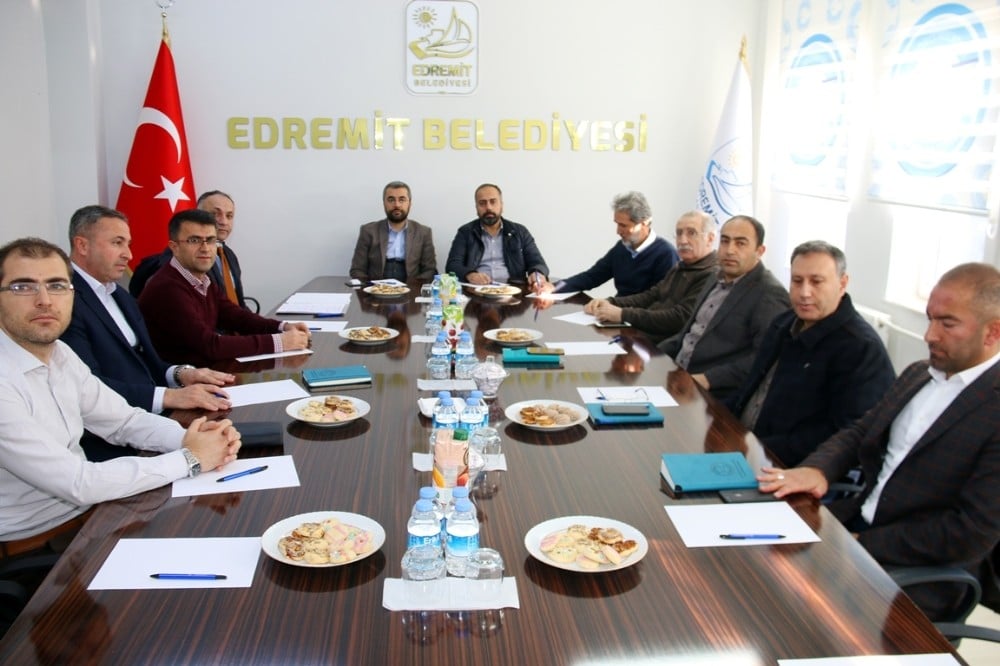 Edremit Belediyesi ‘Akademisyenler Danışma Kurulu’nu Oluşturdu 