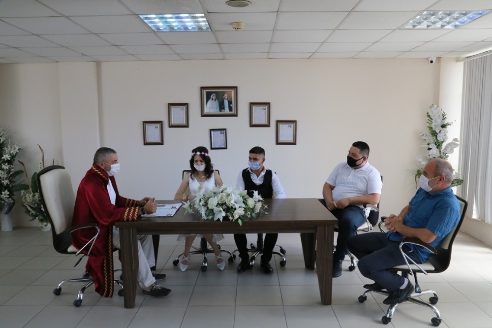 Edremit Belediyesi’nde nikah merasimi önlemleri 