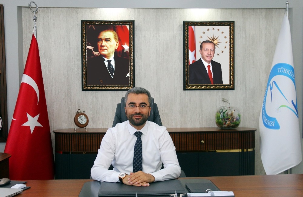 Edremit Belediyesinden çiftçilere sebze fidesi desteği 